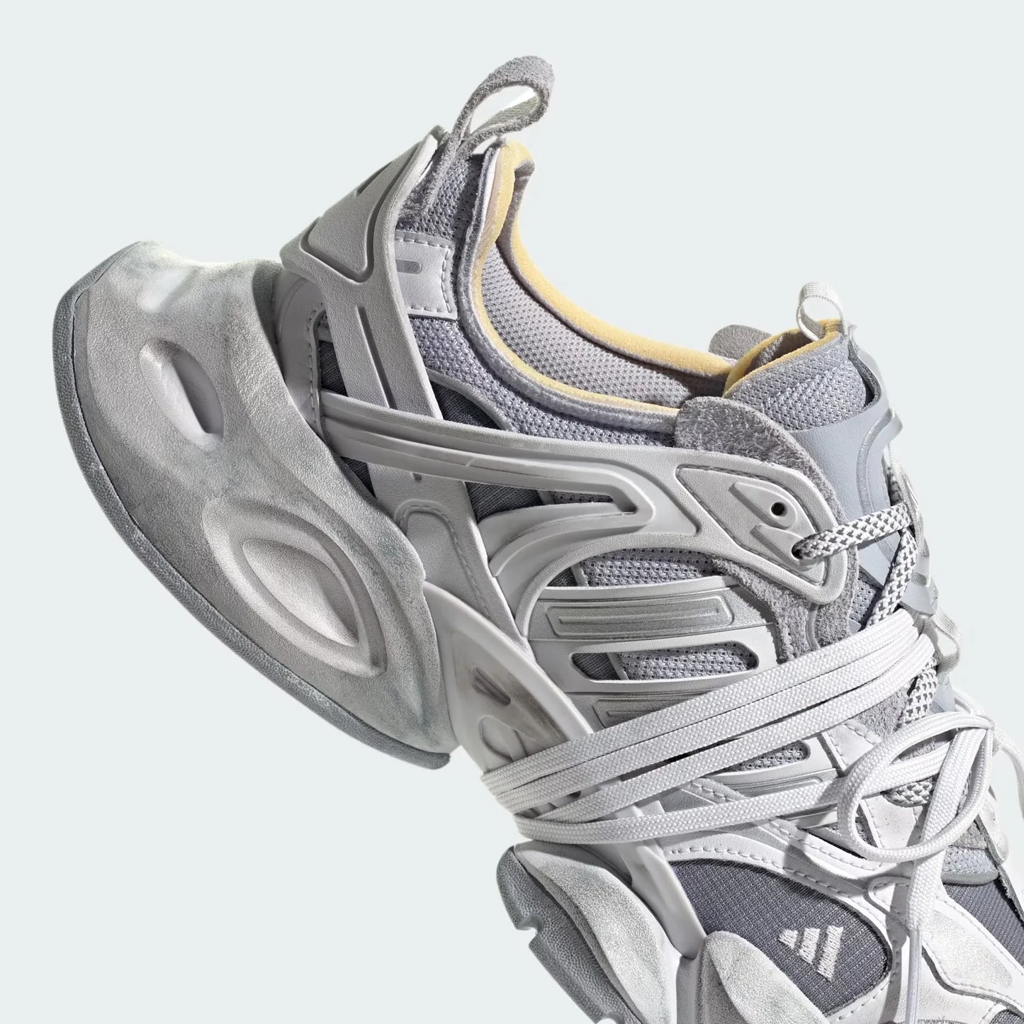 Adidas XLG Runner Deluxe Gray